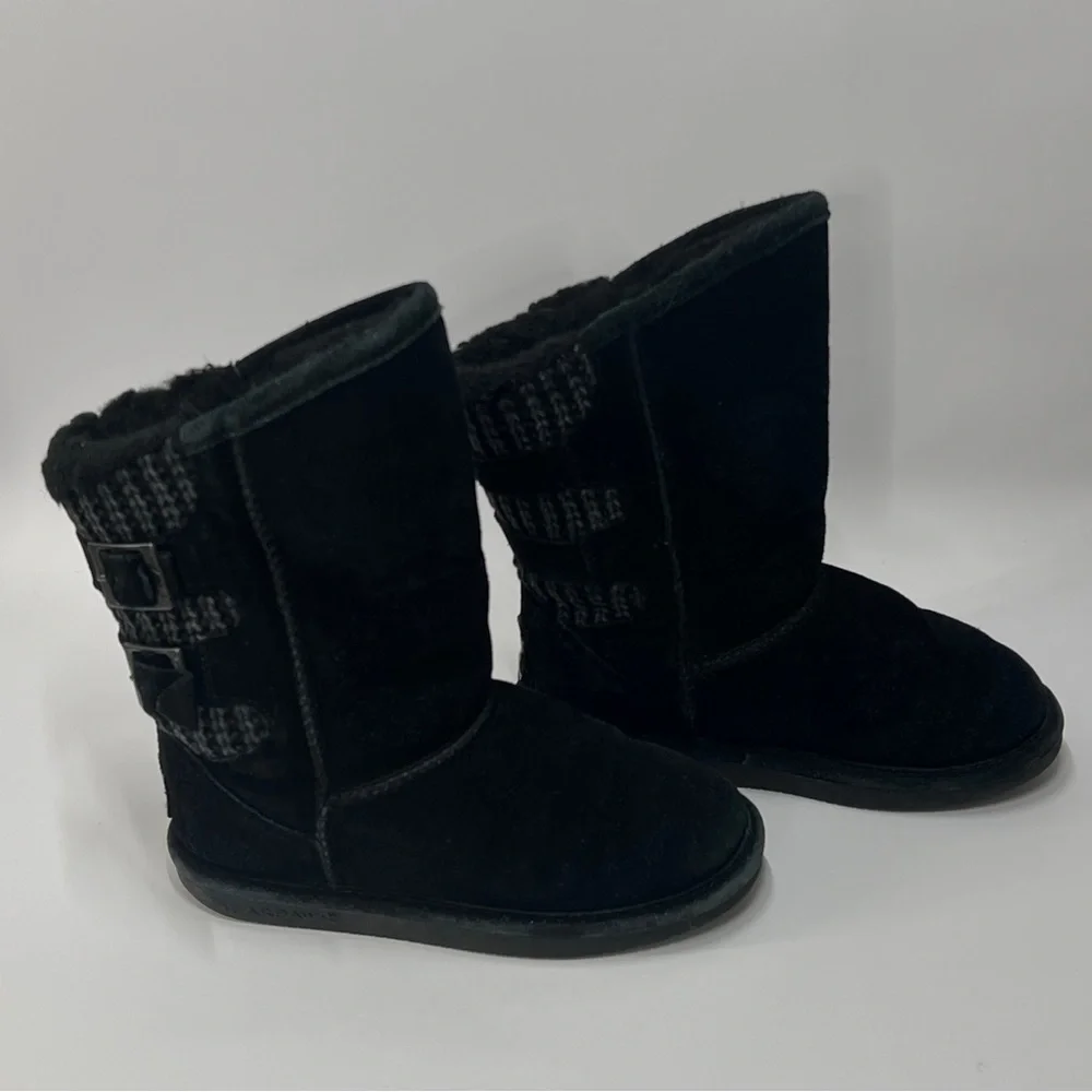 Bear paw Girls Size 1 Black Fur Lined Black Winter Boots